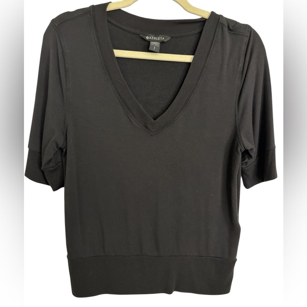 Athleta Step Forward Sweatshirt Tee V-Neck Black Women’s S P Athleisure